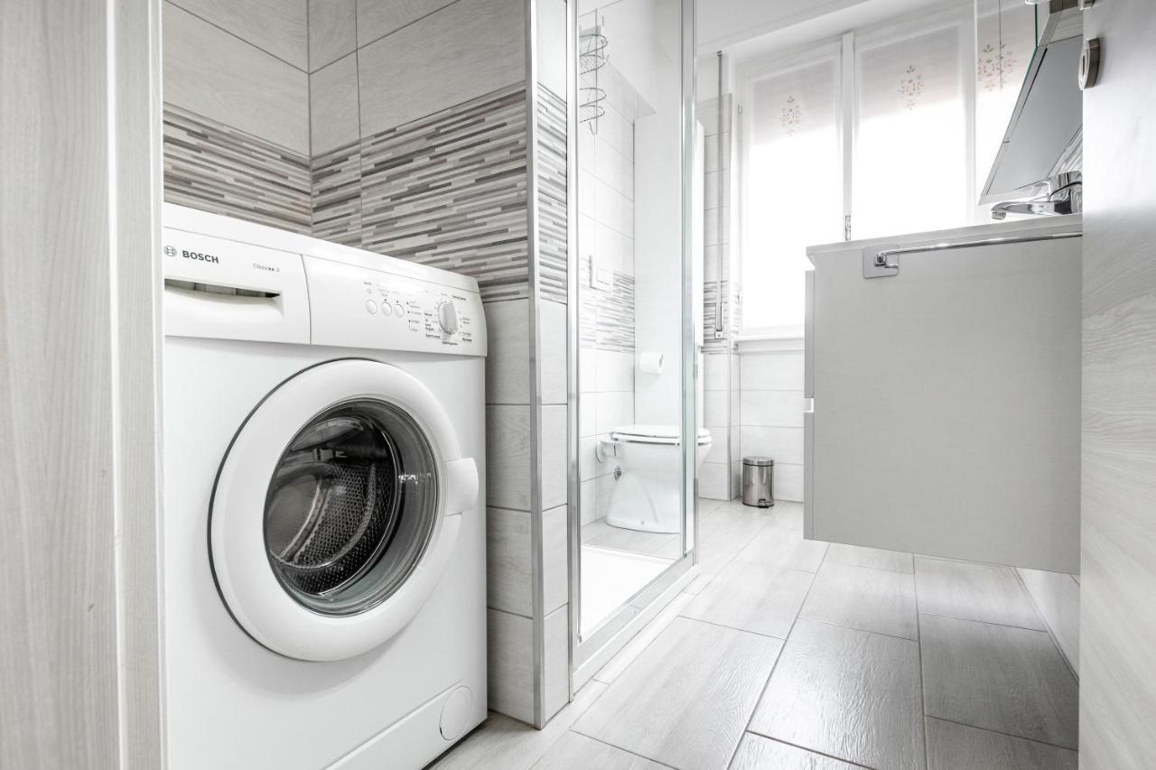 House Near Train StationA/C Apartment เซริอาเต ภายนอก รูปภาพ