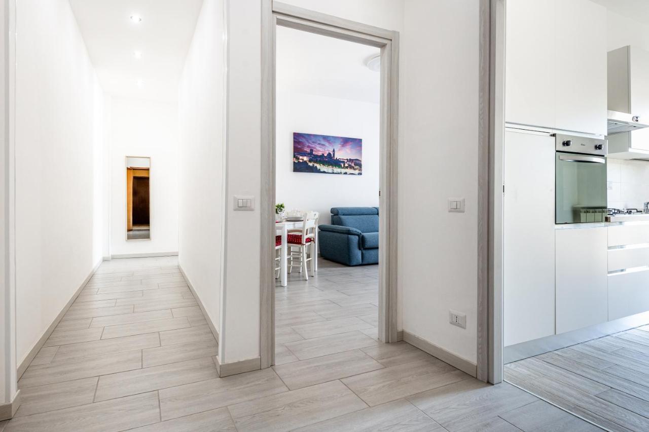 House Near Train StationA/C Apartment เซริอาเต ภายนอก รูปภาพ